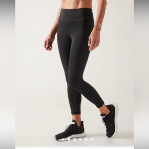 Athleta Elation Train 7/8 Tight